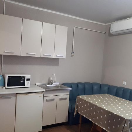 Hotel Gostynnyi Dvir Sharhorod Exterior foto
