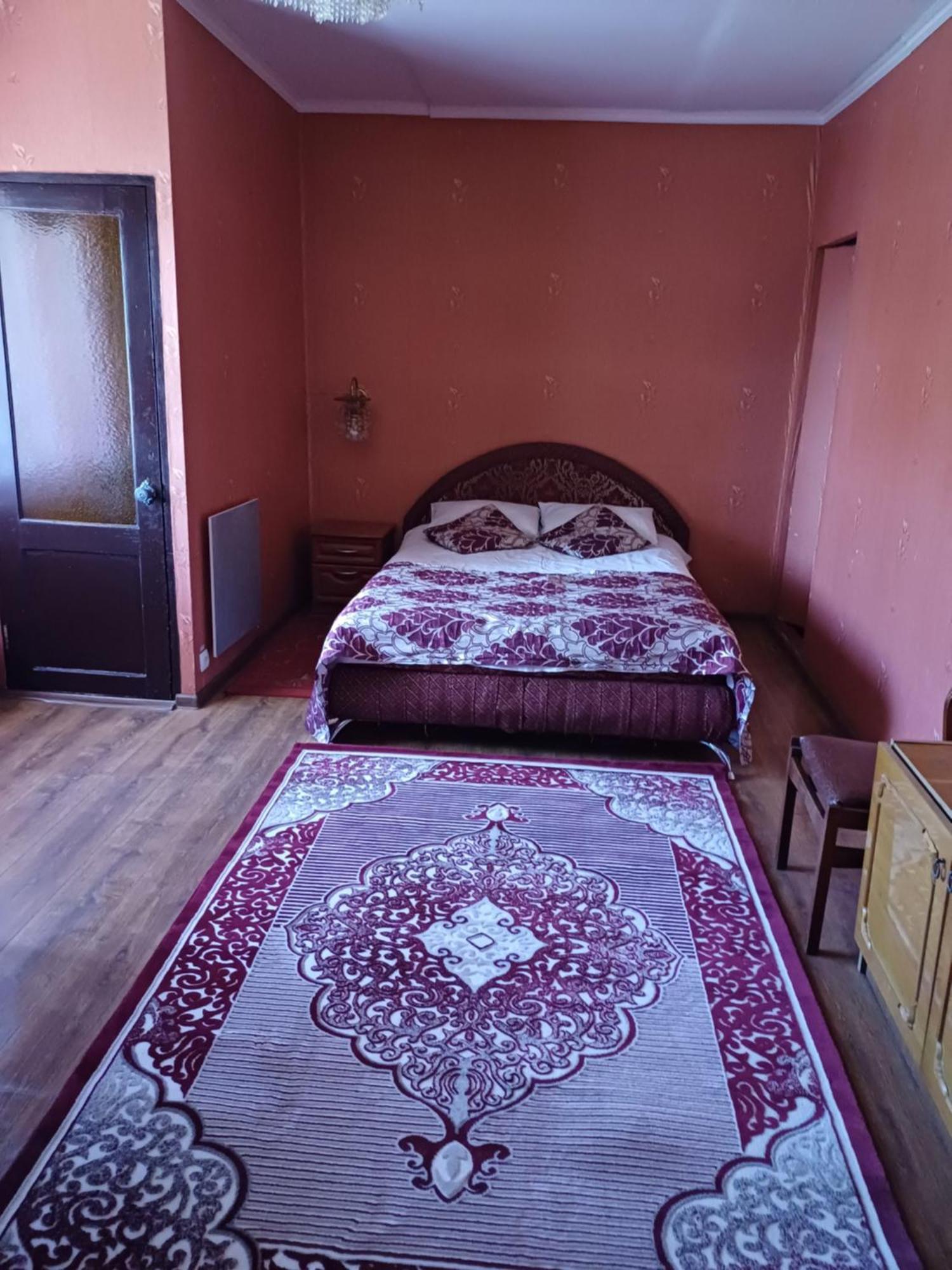Hotel Gostynnyi Dvir Sharhorod Exterior foto